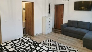 Interior - Welcoming 1-bedroom studio in Petroșani for a relaxing stay (Petroșani)