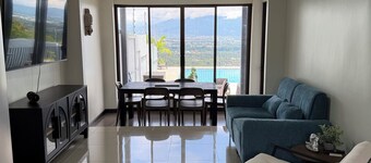 Spacious 4-bedroom house in wonderful Provincia de Alajuela with AC