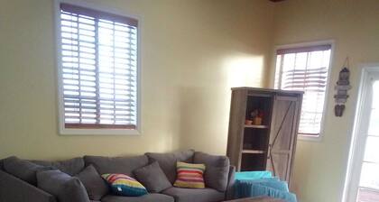 4BR Luxury Beach House in Exuma – 50ft to Calm Water, Sleeps 10