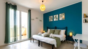 Room - Vrbo Property (Kaukana)