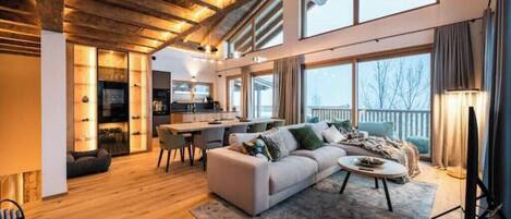 Smart TV, fireplace, printers