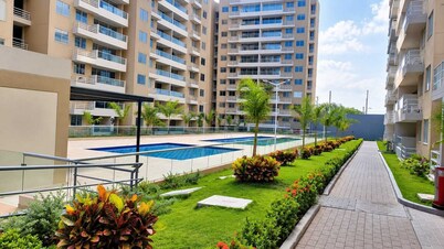 3-Bedroom Apartment with Air Conditioning + Wi-Fi + Pool + Gym + Parking at Piscina Soledad