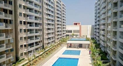 Soledad 3BR Apartment Pool Pool Parking Wifi Gym