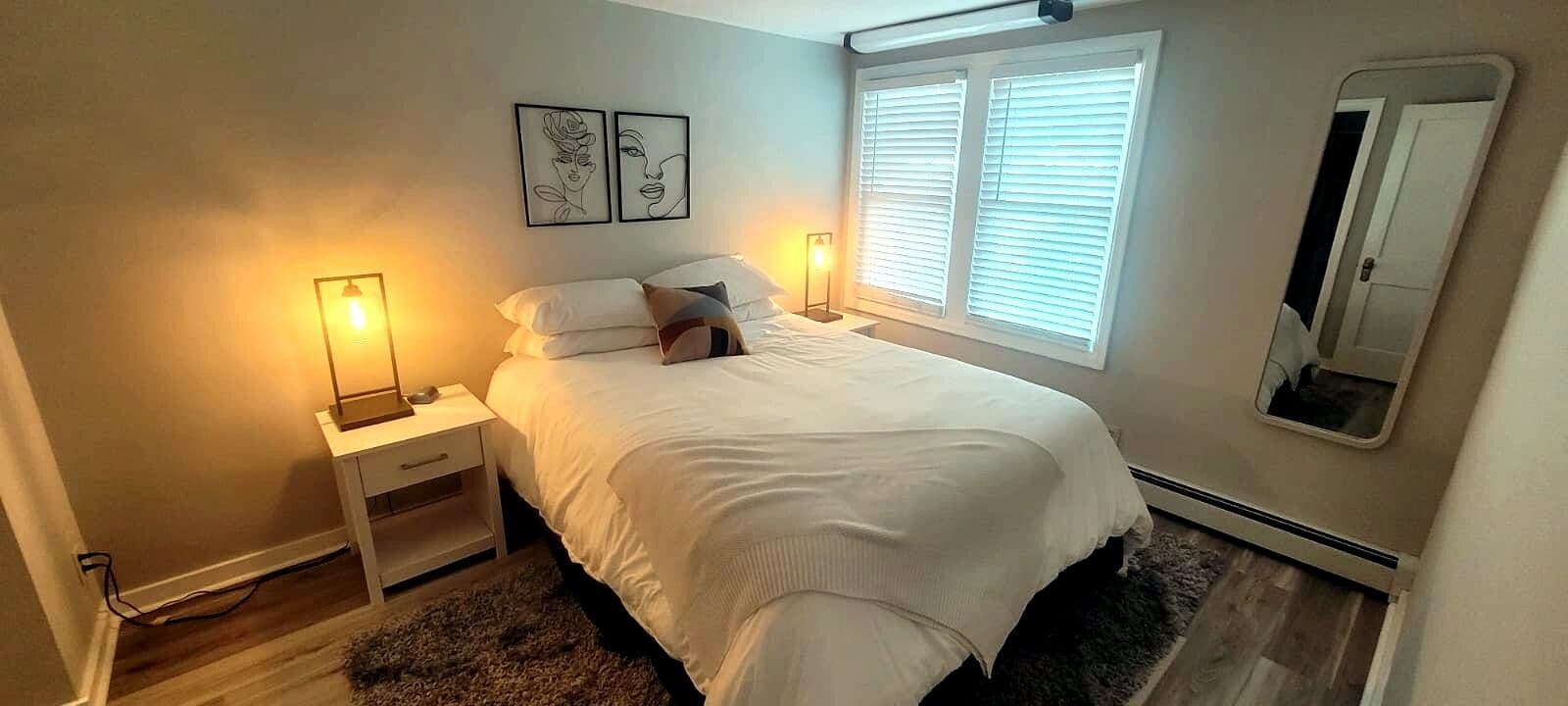 1 bedroom, iron/ironing board, internet, bed sheets
