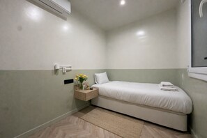 WiFi, bed sheets - 5 minutes away from Sagrada Familia - 2 BR flat (Barcelona)