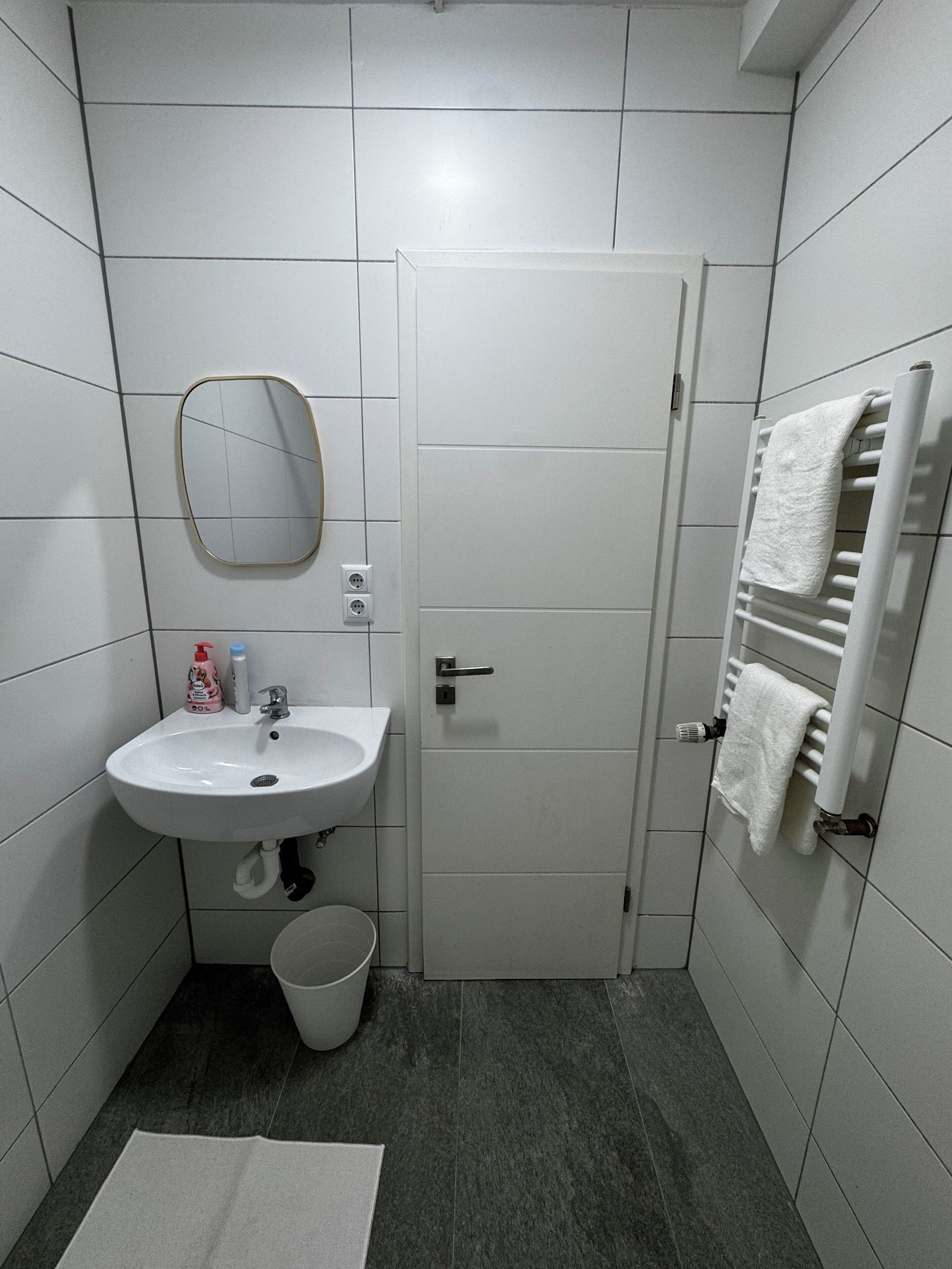 Handtücher, Seife, Toilettenpapier