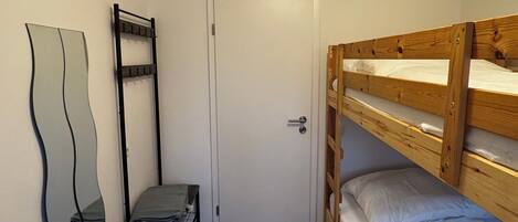 1 habitación y ropa de cama