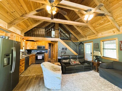 Hell Creek Cabin on the White River