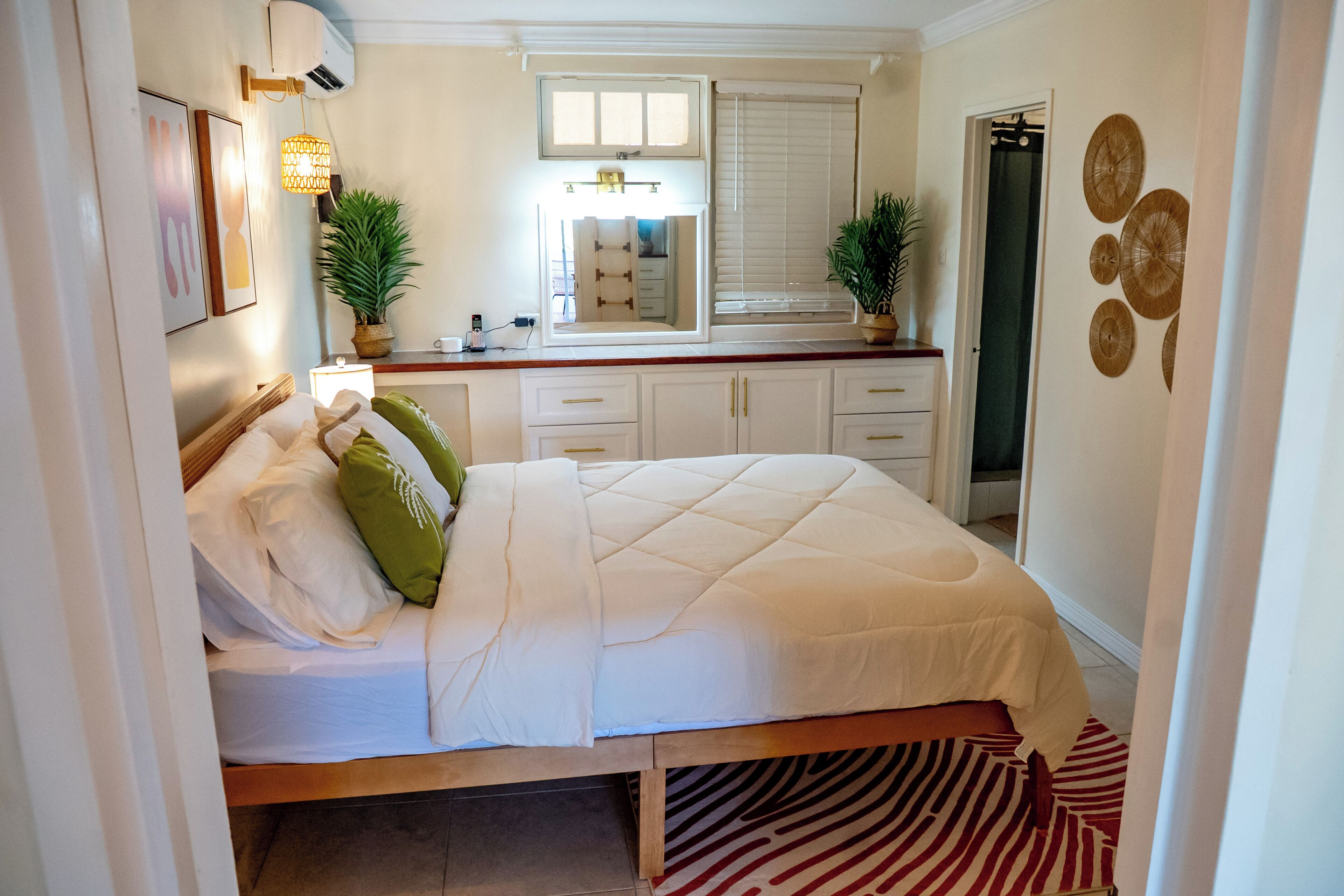 1 bedroom, iron/ironing board, WiFi (free), bed sheets