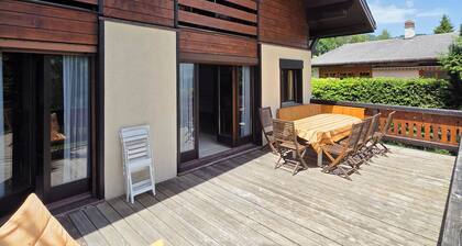 Chalet tout équipé pour famille avec grand jardin à 300m des remontées.
