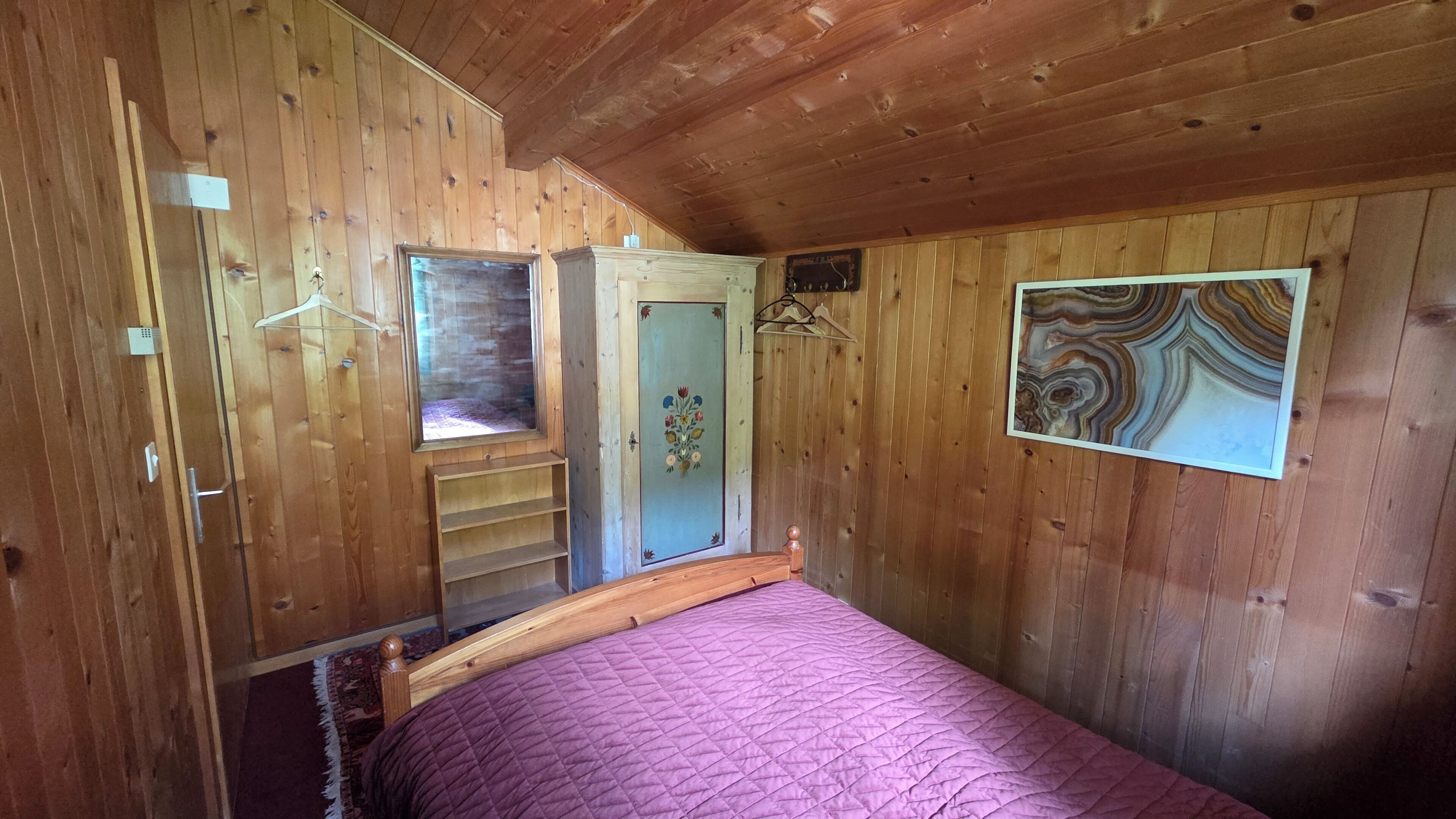 3 chambres, fer et planche à repasser, Wi-Fi, draps fournis