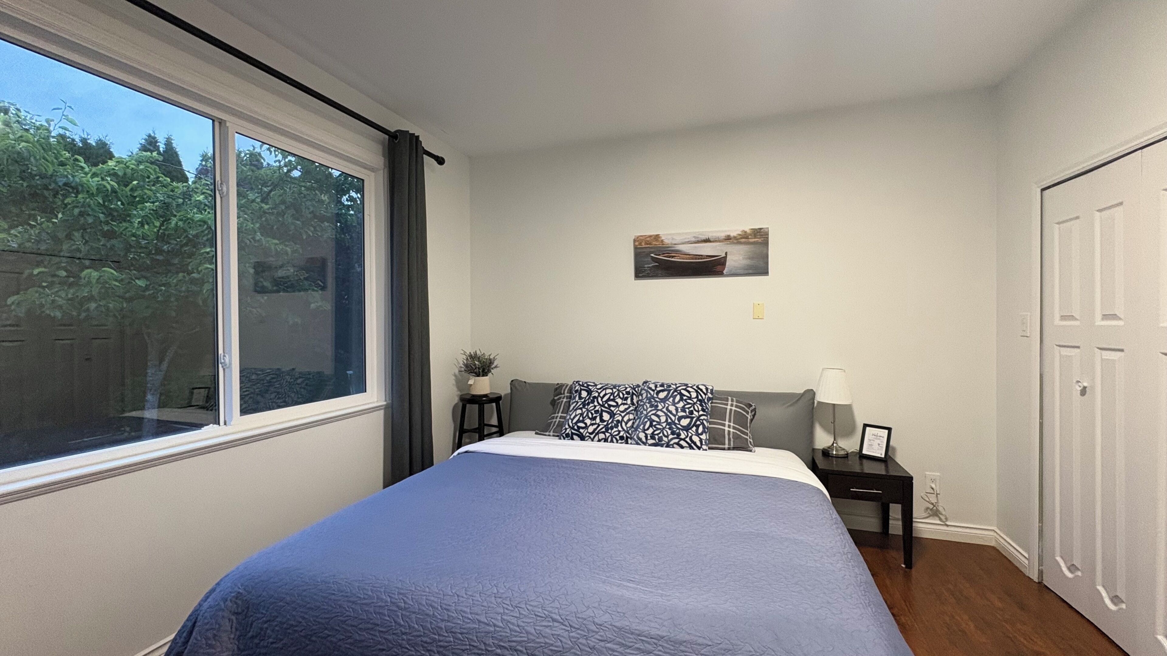 One Bedroom One Bathroom With Own Kitchen And Separate Entry Free Parking - Ladner