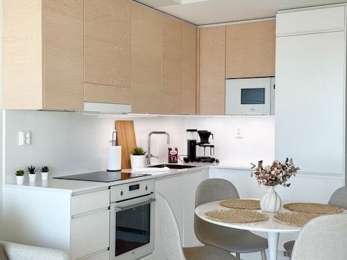 Cozy 1-bedroom apartment in peaceful Helsinki with AC