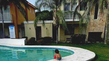 Condo, 2 phòng ngủ, ban công | Hồ bơi | Hồ bơi ngoài trời