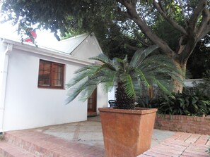 Exterior - Bed and Breakfast in Waterkloof (Pretoria)