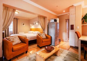 Room - Bed and Breakfast in Waterkloof (Pretoria)