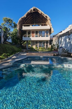 Outdoor pool - Maité Beachfront Suites-2 El Zonte 
Best Beach & Quietest Area (El Zonte)