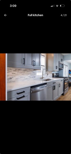 Private kitchen - Renovated 3-bedroom across from the beach (Sturgeon Bay)