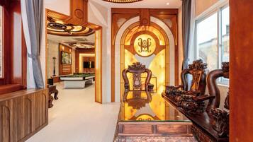 Luxury Villa, City View | Interior