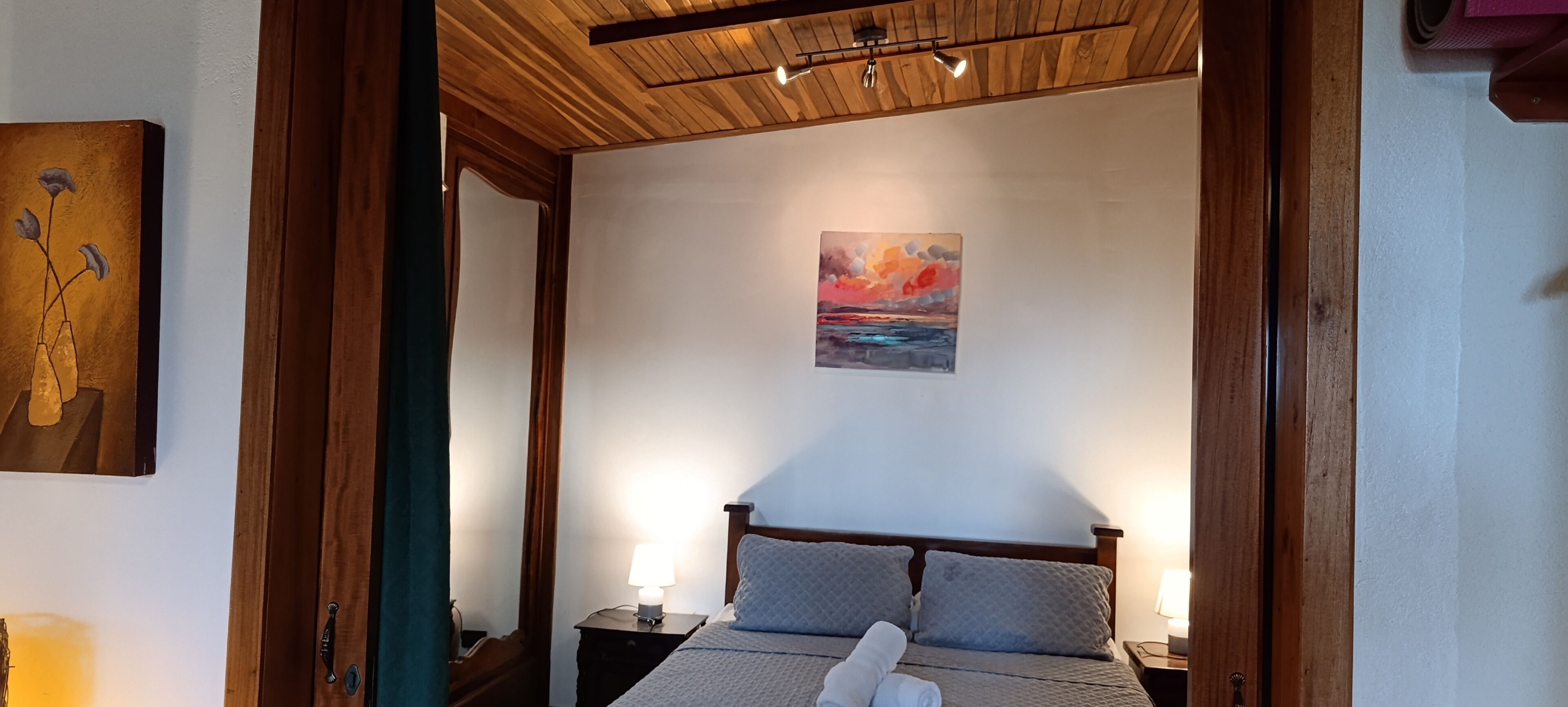 1 bedroom, iron/ironing board, internet, bed sheets