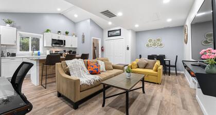 Modern Carriage Home I 2-Bedroom: Near Dulles Airport sleeps 6