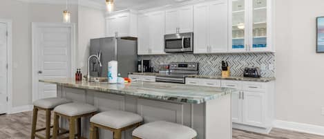 House, Multiple Beds, Garden View (Salty Breeze) | Private kitchen