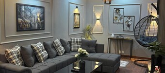 Luxury 2 BHK for families/Free WiFi/Self Check-in/Near F11 Islamabad