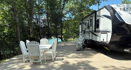 Gated Luxury Glamping at Diamond Acres – Near Grove Marina & Cumberland Falls