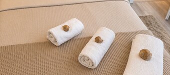 Roma Apartment luxury flat in a beautiful location in Mamaia Beach by the Sea.