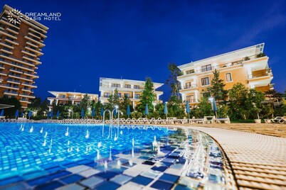 DREAM LAND OASis