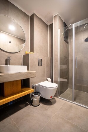 Shower, hair dryer, slippers, towels - BEHU Premium Cunda (Ayvalik)