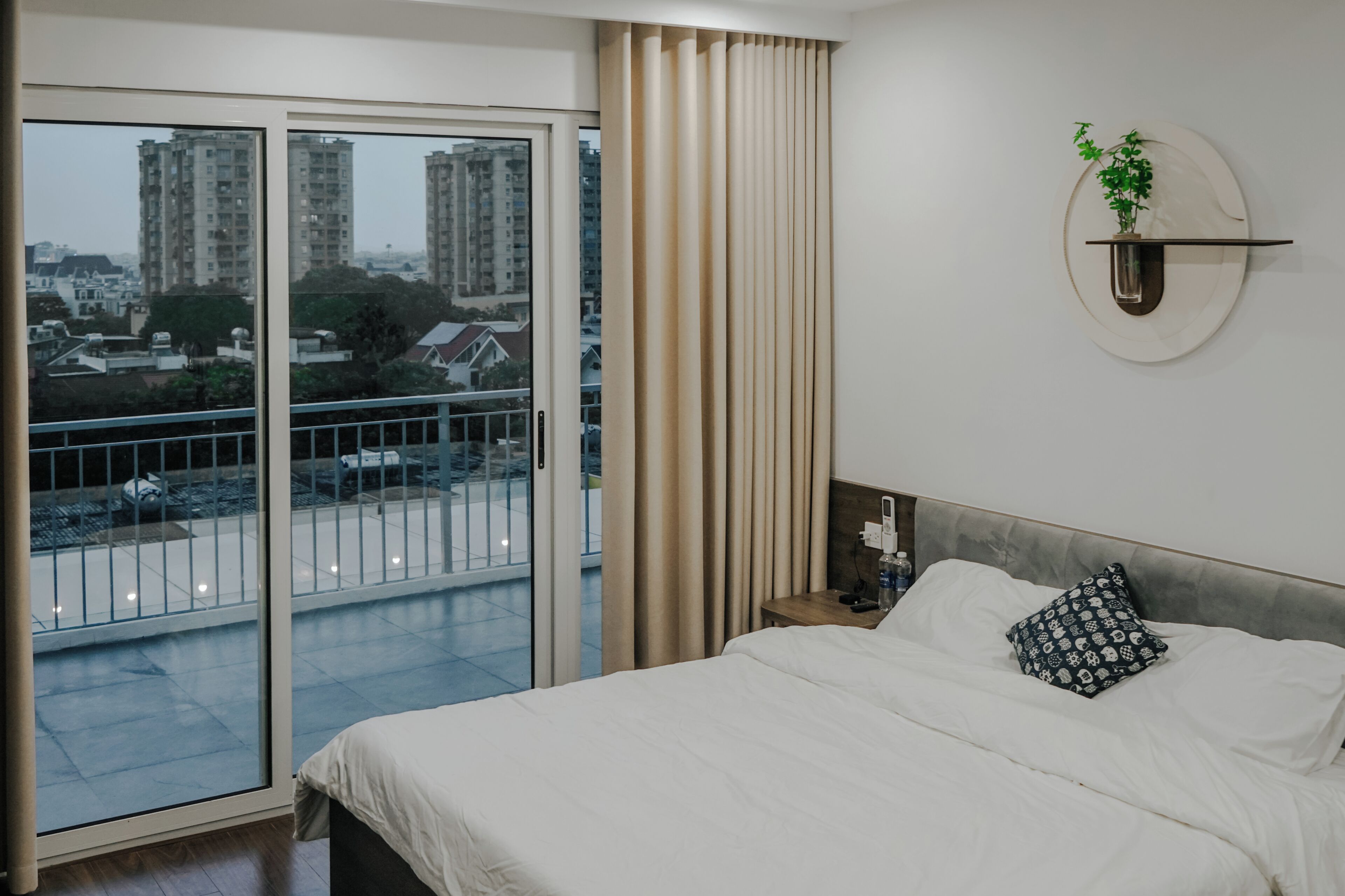 1 bedroom, internet, bed sheets
