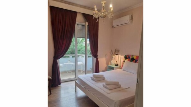 2 chambres, fer et planche à repasser, Wi-Fi, draps fournis