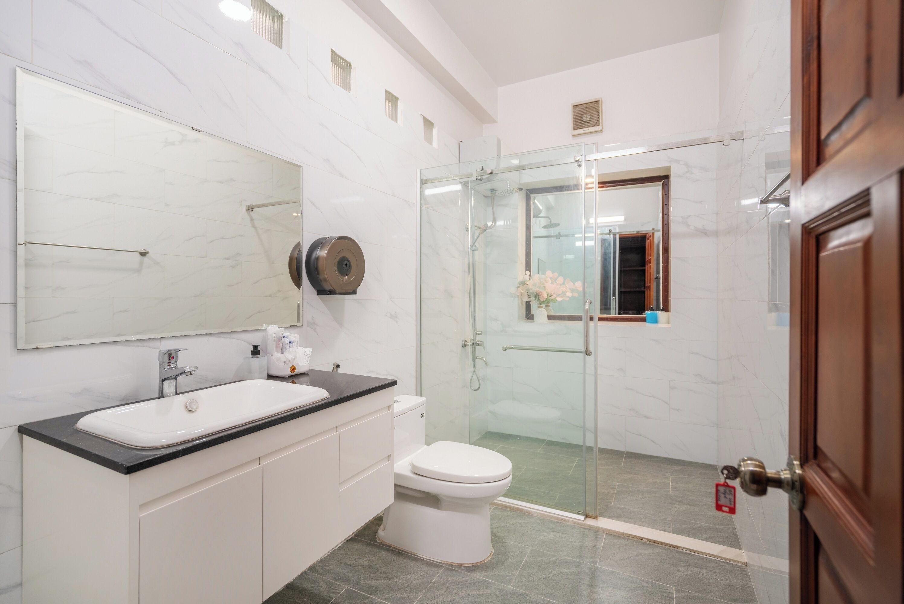 Biệt thự Cao cấp, quang cảnh thành phố | Phòng tắm