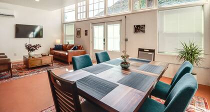 Adorable Modern Cottage on Quiet Part of Main Street in Downtown Bisbee, Az!