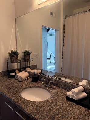 Bathroom -  Exclusive 2-Bed Loft in Atlantic Station—A Unique FIFA Escape. (Atlanta)