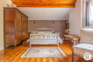 Room - Les trois chênes - SAYAT (SAYAT)