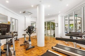 Fitness facility - 1 bd apartment - Heated Pool, Spa, Walk to the Beach | Broadbeach (Broadbeach)
