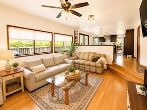 Living area - World Cup Cozy Family Retreat, 4BR, 3 Living Rooms, Deck & Fenced Yard (Everett)