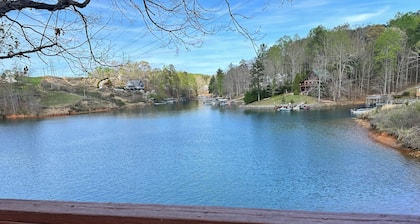 LAKE KEOWEE WATERFRONT!
Boat Slip, Boardwalk, 3 decks.
Private, quiet, gated.