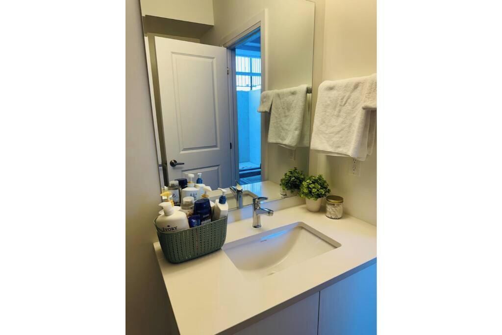 Dusche, Handtücher, Seife, Toilettenpapier