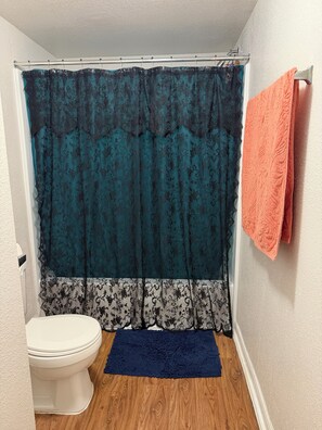 Hair dryer, towels, soap, toilet paper - Victorian Fairy Cottage (Houston)