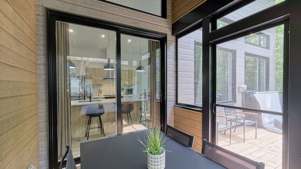 Unclassified image, 1 of 13, button - Astral - Private Hot Tub, Pet-Friendly (Pont-Rouge)