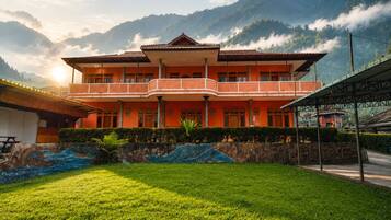 Villa | Exterior