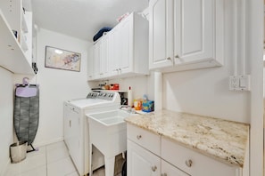 Interior - Palm Haven at Cape Leyte (Siesta Key)