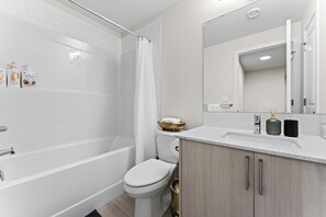 Bathroom - The Nook - 20 mins from airport | Games | Coffee (Edmonton)