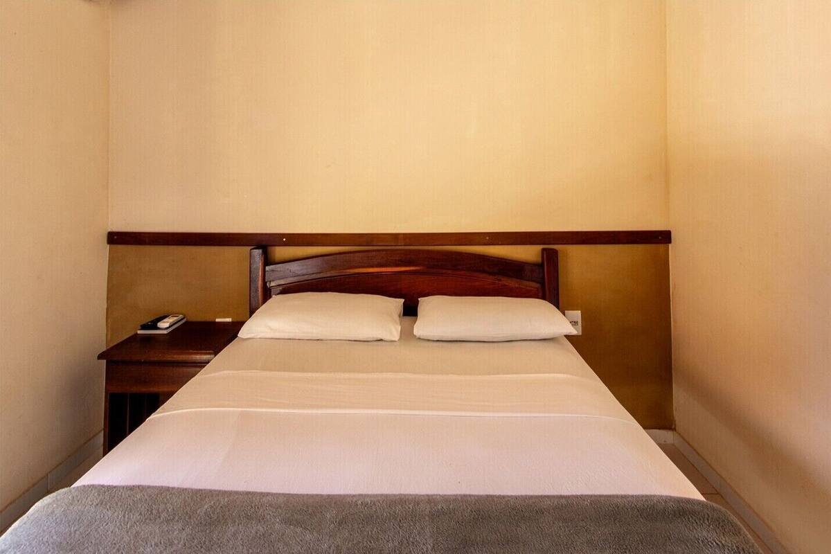 Chambre Confort double | Accès au Wi-Fi (inclus), literie fournie