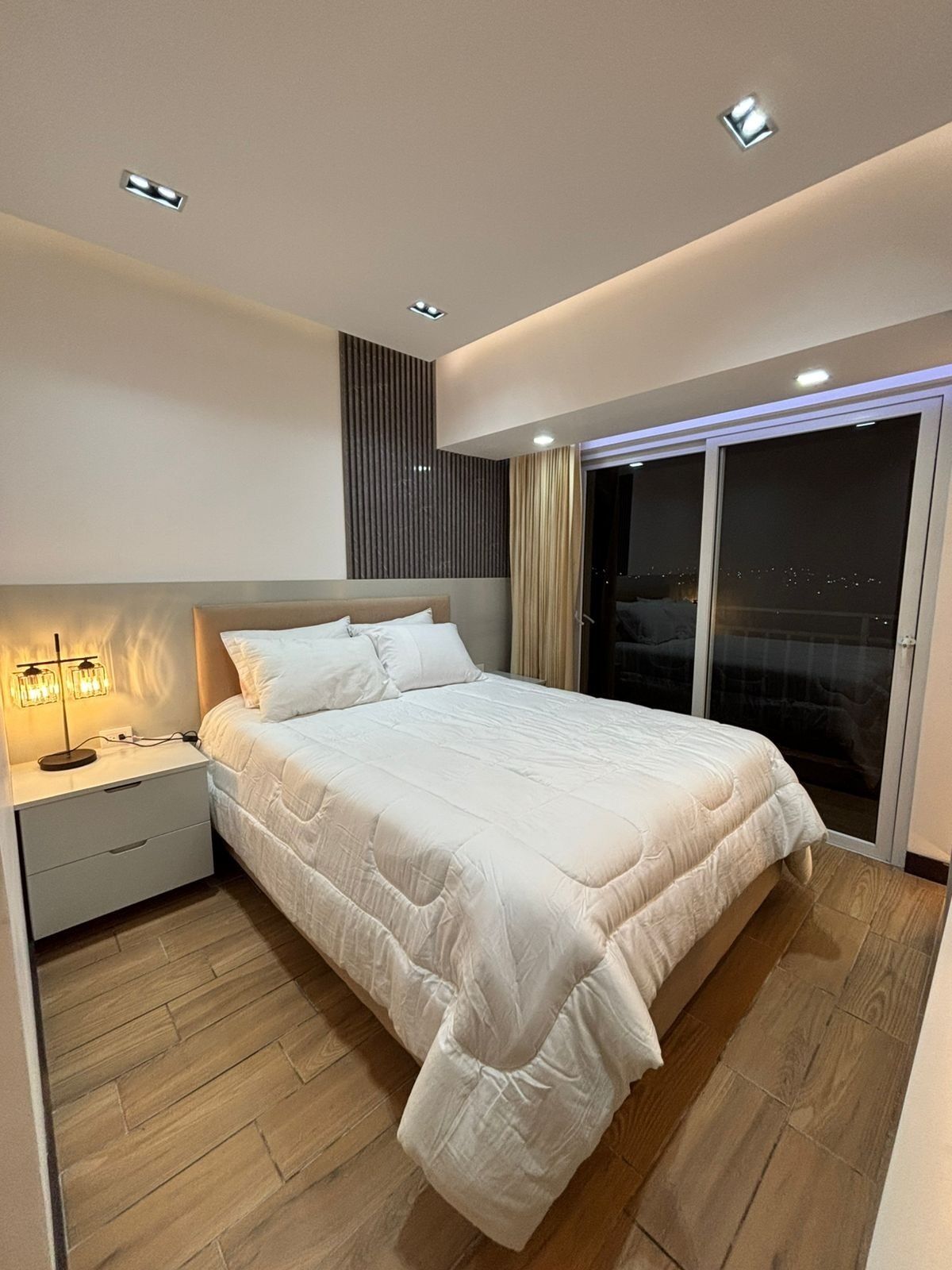 3 habitaciones, wifi gratis y ropa de cama 