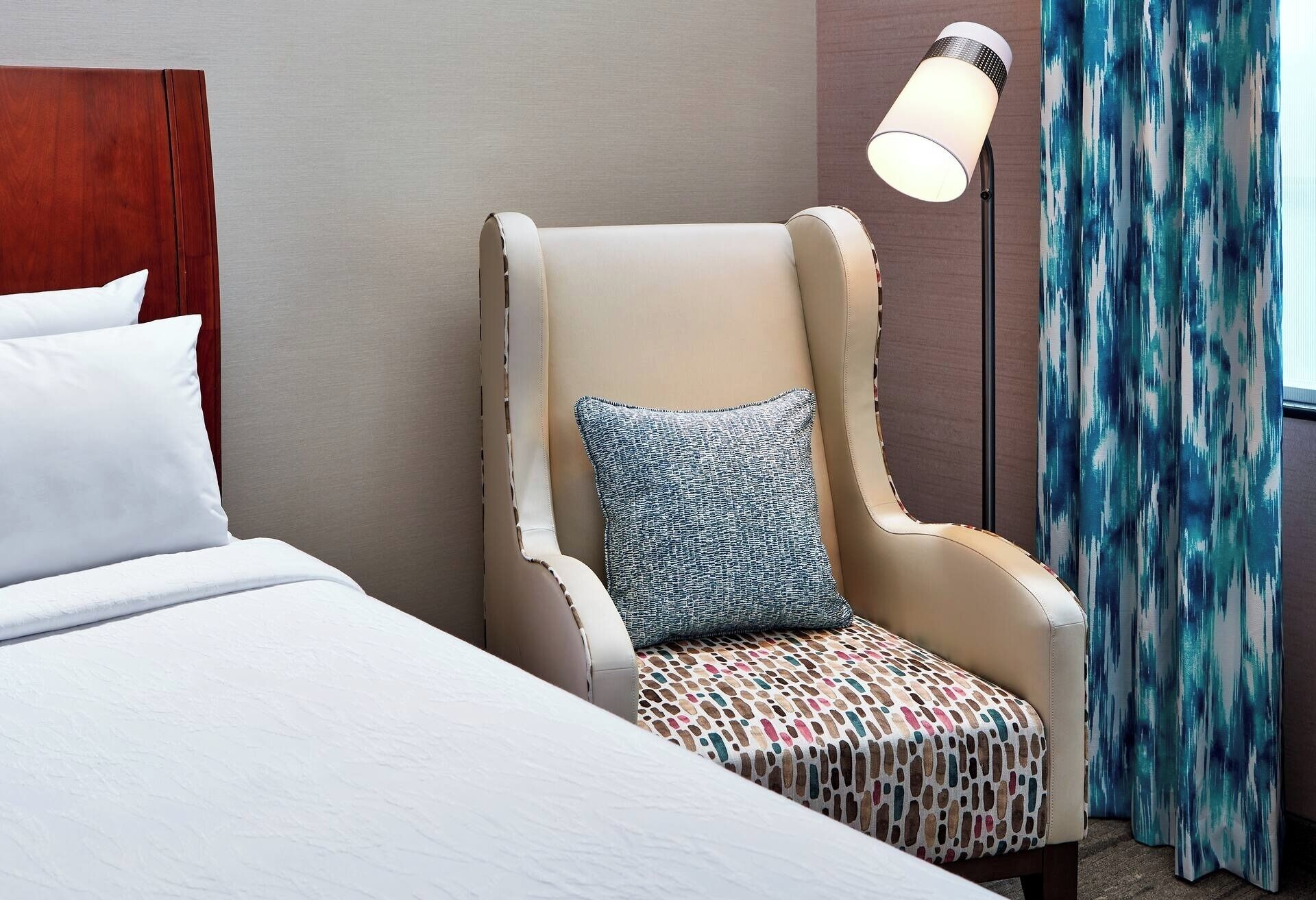1 dormitorio, tabla de planchar con plancha, wifi gratis y ropa de cama