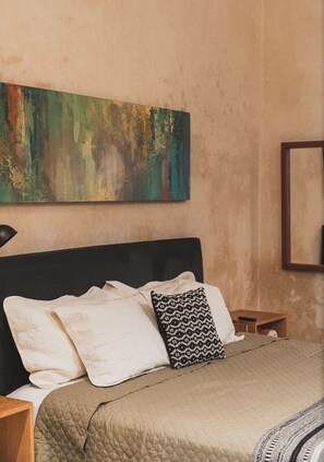 1 bedroom, iron/ironing board, internet, bed sheets - Charming Boutique Hotel Suite in the Heart of Merida (Mérida)